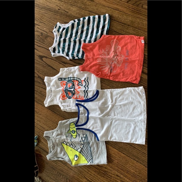 Lot of toddler tanks - Picture 1 of 1